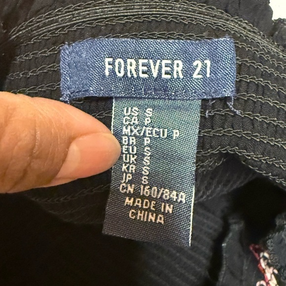 Urban Outfitters Forever 21 Purple Grey Black Crop Top Bundle of 3 Size Small - Picture 3 of 5